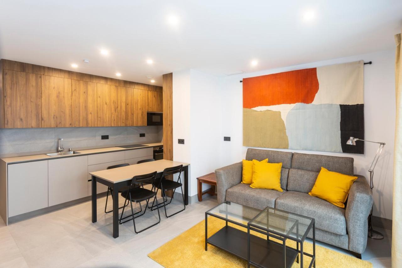 Apartamentos Bajeles Sevilla Urban المظهر الخارجي الصورة