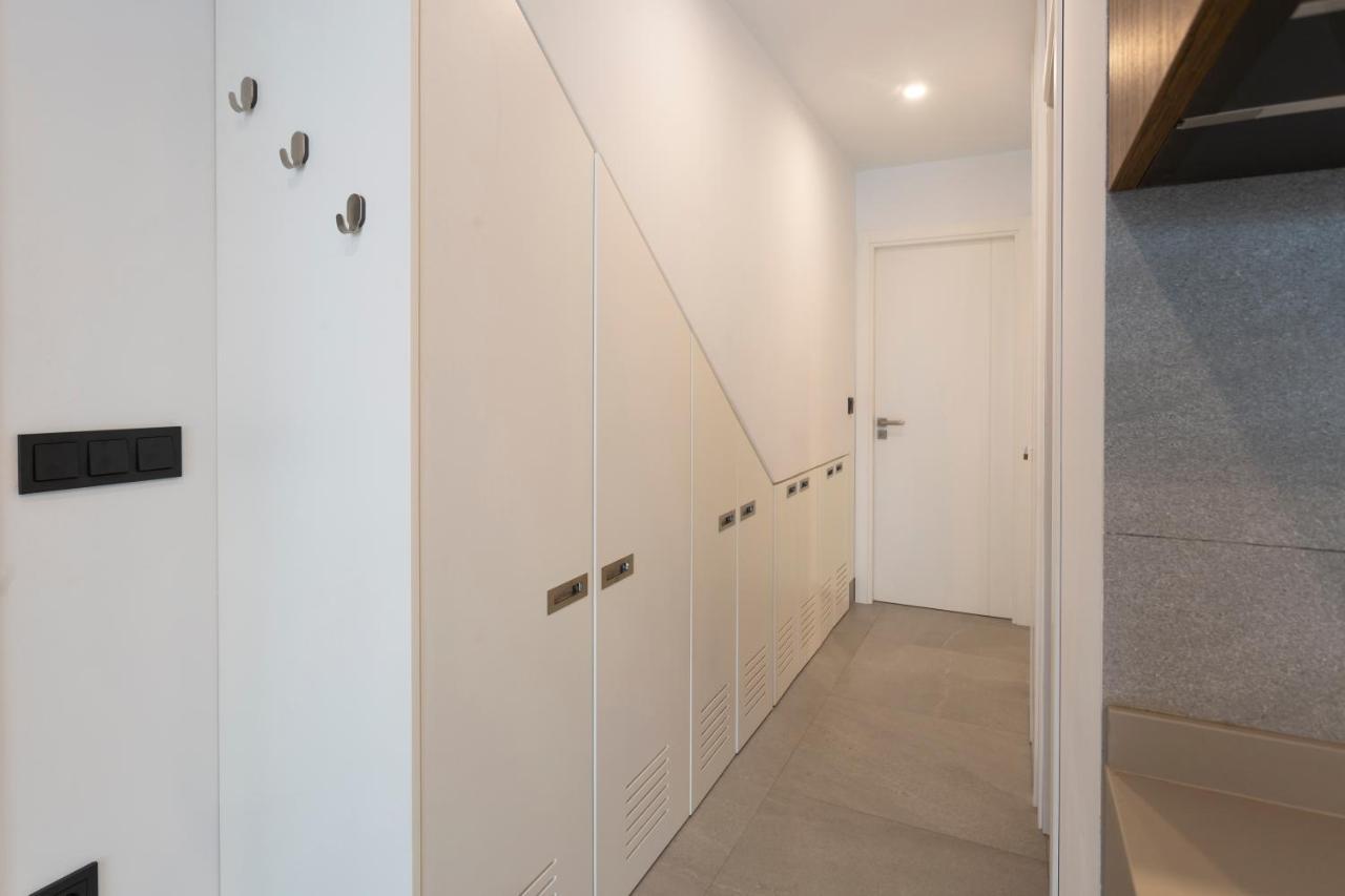 Apartamentos Bajeles Sevilla Urban المظهر الخارجي الصورة