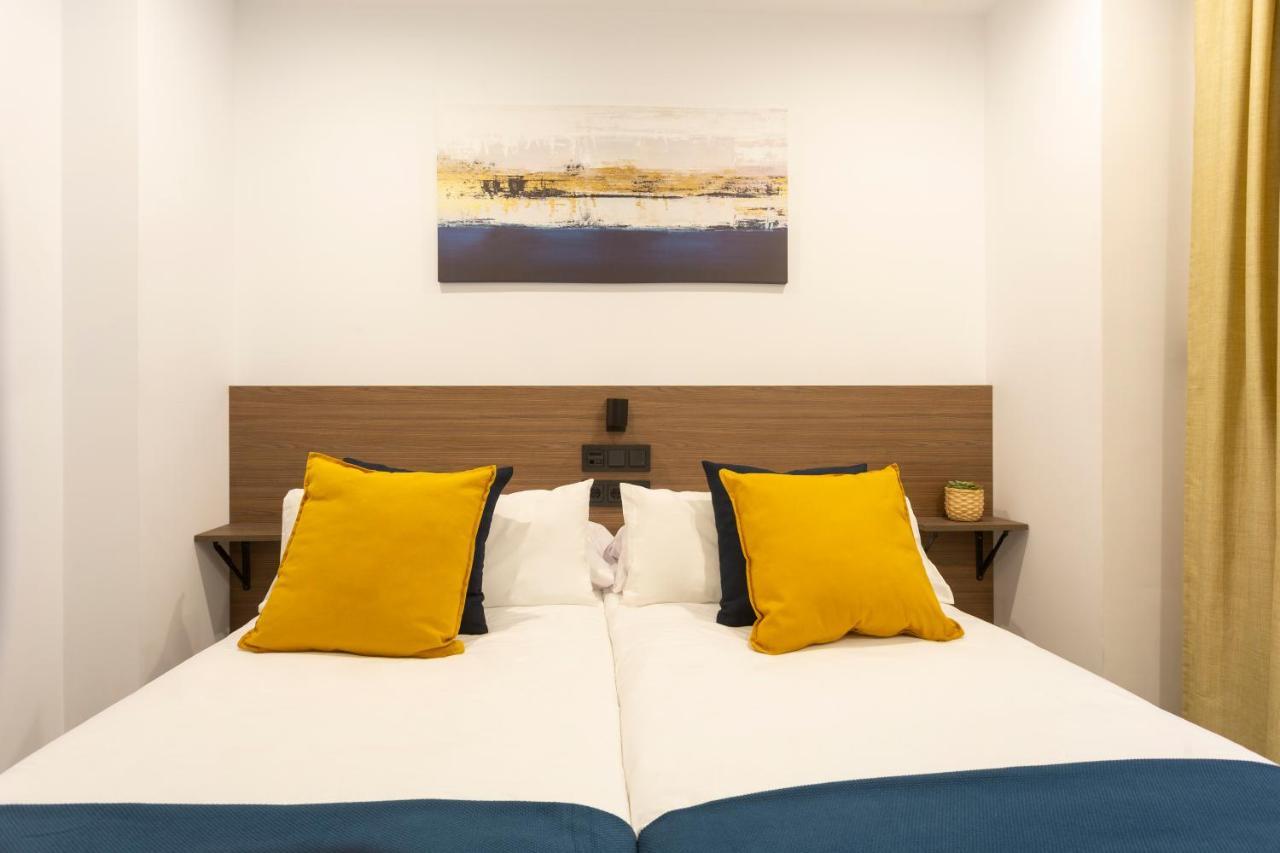 Apartamentos Bajeles Sevilla Urban المظهر الخارجي الصورة