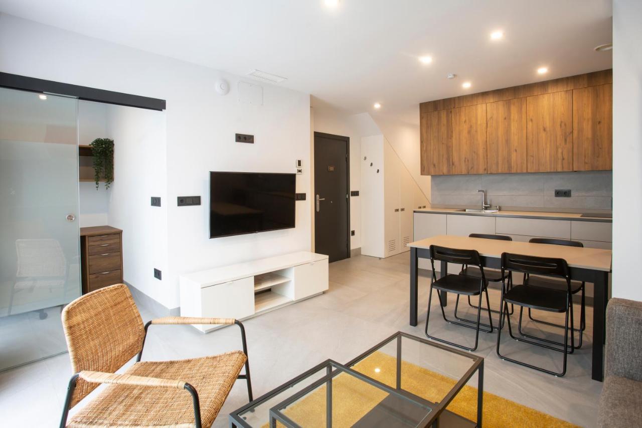 Apartamentos Bajeles Sevilla Urban المظهر الخارجي الصورة