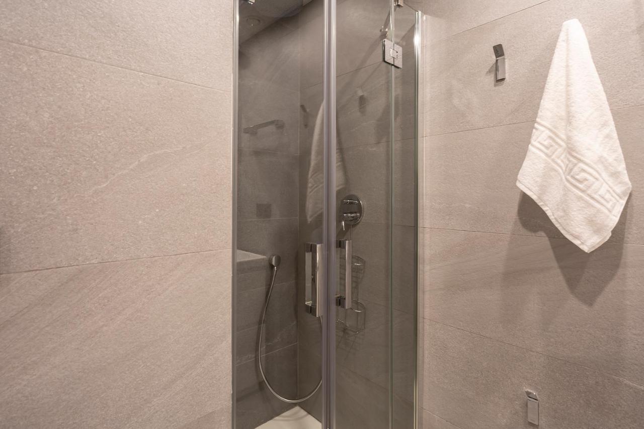 Apartamentos Bajeles Sevilla Urban المظهر الخارجي الصورة