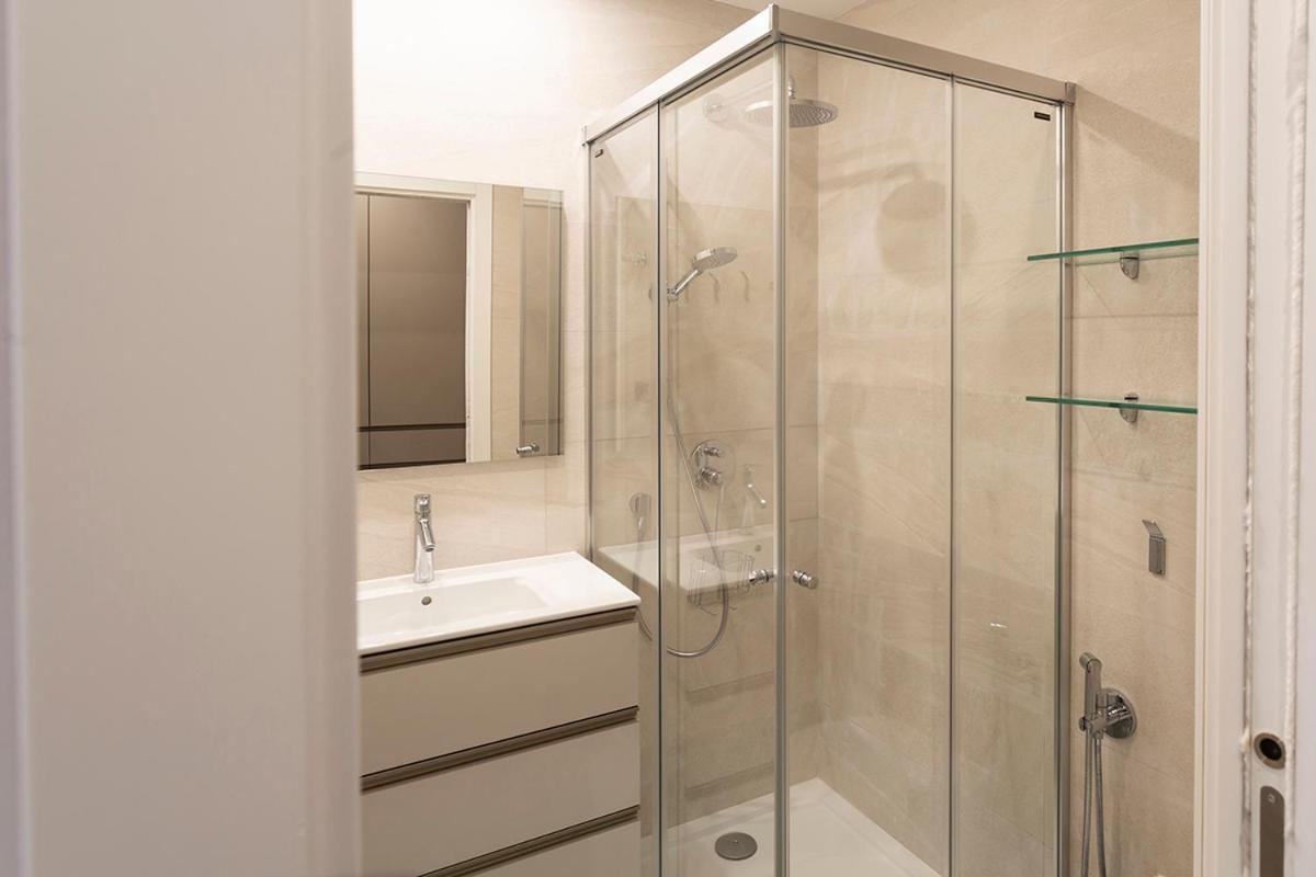 Apartamentos Bajeles Sevilla Urban المظهر الخارجي الصورة