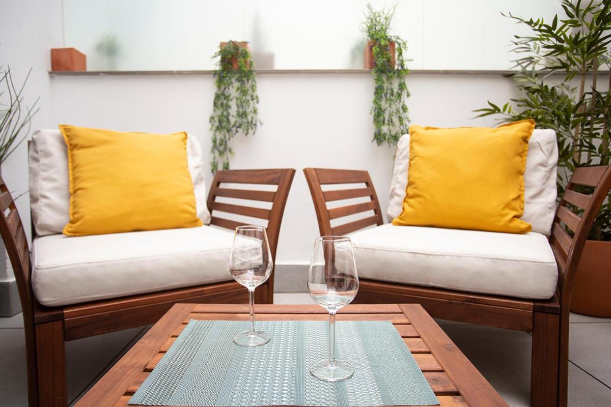 Apartamentos Bajeles Sevilla Urban المظهر الخارجي الصورة